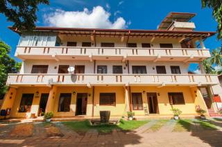 Airport Green View Resort - Andiambalama - 5
