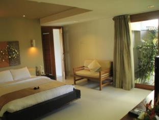 Villa Hening Jimbaran - 2