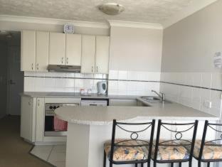 Wharf Boutique Apartments - Gold Coast - 6