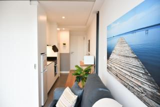 Comfortable&Central w/balcony-9 min walk Trindade - Oporto - 9