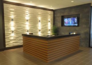 Holiday Inn and Suites Charleston West by IHG - 1