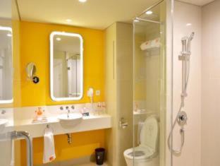HARRIS Hotel & Conventions Bekasi - Bekasi - 5