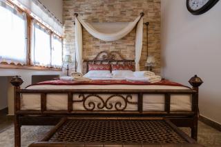 MARIA'S BOUTIQUE Rooms - Kórinthos - 9
