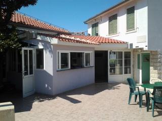 Aparthotel Vila Danica - Dobropoljana - 3