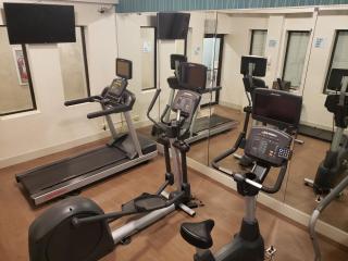Holiday Inn Express Hotel Pittsburgh-North/Harmarville by IHG - Harmarville - 2