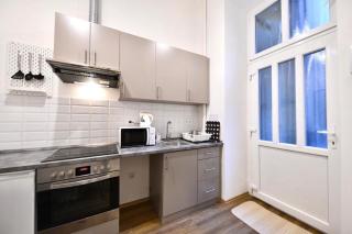 Cute gallery apartment close to the Basilica, Queen - Budapest - 9
