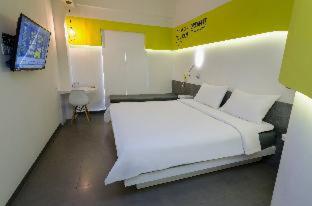 Yello Hotel Jemursari - Surabaya - 9