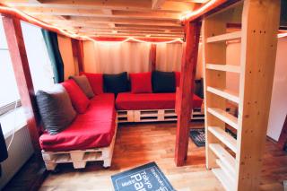 Cloud 9 House - Bucharest - 6