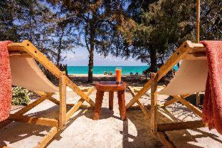 Mumsa Beach Resort & Restaurant - 5