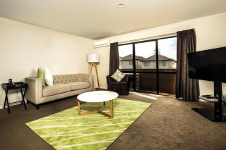 Edit Auckland Greenlane - Auckland - 7