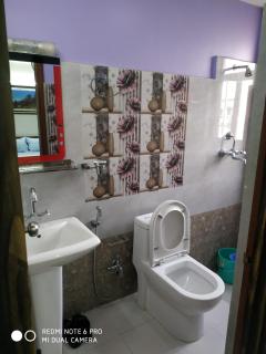 Three Brothers Apartment and Hotel - Kathmandu - 5