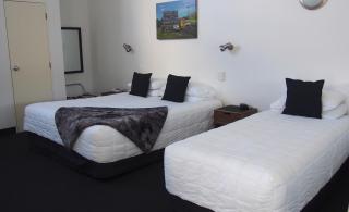 Totara Lodge - Upper Hutt - 1