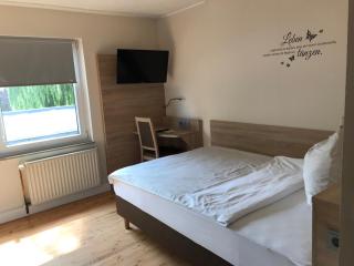 Hotel Dreimädelhaus - Espelkamp-Mittwald - 9