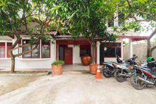 RedDoorz near Universitas Pamulang - 9