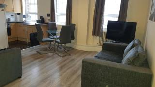 Atlantic Mansions 2 Bedroom Split Level Apartment - 5