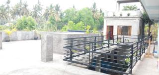 Honeybee Homestay - Kuta - 9