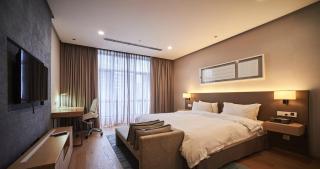 188 Suites by NamaStay - 2