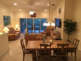 LICENSED MGR - 4/3.5 MODERN VILLA - KEY LARGO'S MOST UPSCALE OCEANFRONT RESORT DESTINATION! - Key Largo - 1