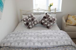 Cosy & Lovely Guesthouse with Free Parking & Close to Station - Slades Green - 3