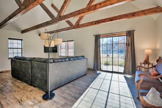 Luxury Cabin with Pond, Working Ranch Near Nevada - 4