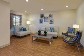 WoodSpring Suites Frederick I-70 - Frederick - 3