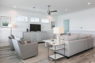 Beachfront Bliss - 7
