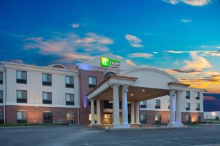 Holiday Inn Express Hotel & Suites Concordia US 81 by IHG - Concordia - 0
