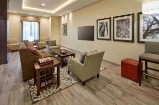 Staybridge Suites Anaheim At The Park by IHG - Anaheim - 3