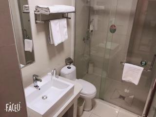 GreenTree Inn ShanDong JiNing Chongzhou Train Statiom Beishuncheng Street Express Hotel - Yanzhou - 0