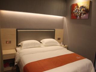 Shell Shanghai Chedun Yingshi City Yingshi Road Hotel - Shanghai - 0