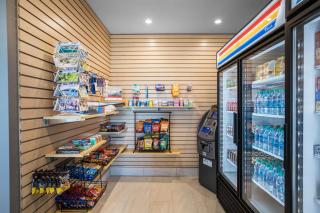 Holiday Inn Express & Suites Ludington by IHG - 8