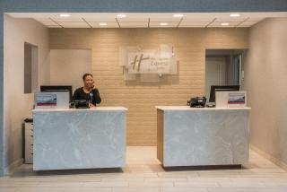 Holiday Inn Express & Suites Norwood by IHG - 3