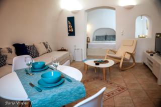 Santorinian Lava House - Pirgos - 1