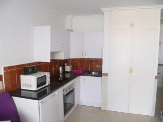 Elana Apartment with FREE WIFI - 5