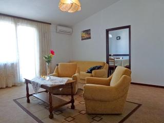 Apartment Milica - Njivice - 6