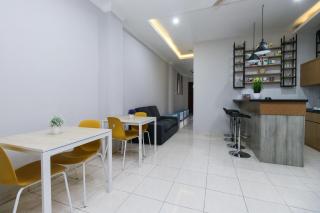 RedDoorz Syariah @ Cinere Depok - Depok - 3