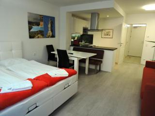 101 Athen, Studio Apartment, 38m2 1-4 Pers - Klagenfurt - 9