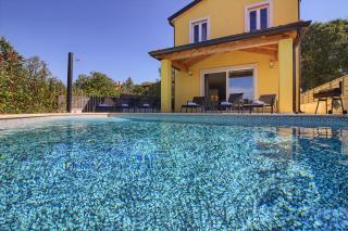 Complex of 2 villas Mugeba III with 2 private pools for up to 16 persons in Porec near the Aquapark - 5