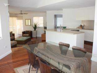 Beaches Holiday Apartments - Official Onsite Reception & Check In - Port Douglas - 7