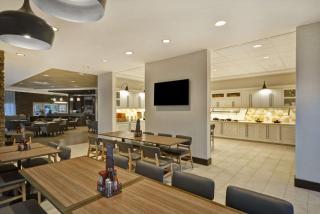 Hyatt Place Fresno - Fresno - 4