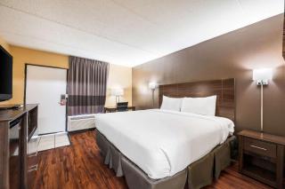 Econo Lodge - Columbus - 4