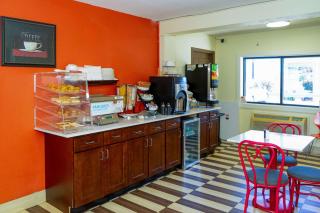 Econo Lodge Weldon - Roanoke Rapids - 4