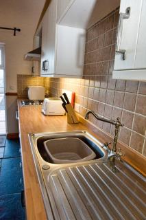 DAIRY MAIDS COTTAGE - Seascale - 3