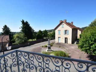Holiday Home in Martigny-le-Comte with pool - Martigny-le-Comte - 5