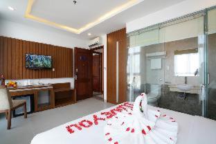 Prague Da Nang Beach Hotel - Đà Nẵng - 2