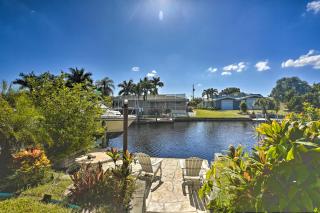 Cape Coral Waterfront Getaway with Kayaks and Bikes! - 9