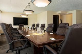 Holiday Inn and Suites Charleston West by IHG - Charleston - 1