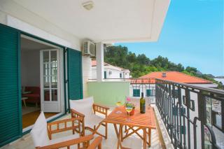 Sveti Stefan Beach Apartment - 4