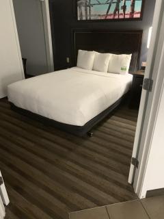 Hyatt House LAX Manhattan Beach - 9