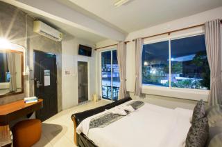 Beehive Phuket Old Town Hostel - Phuket - 4